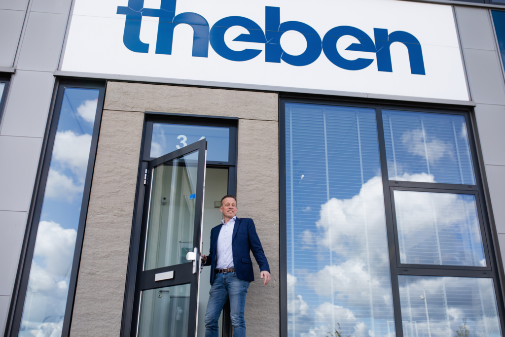 Theben